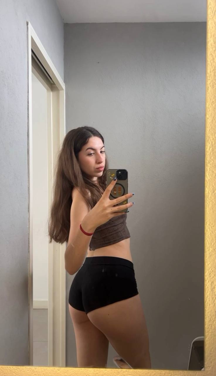 Amber in her underwear in Taif