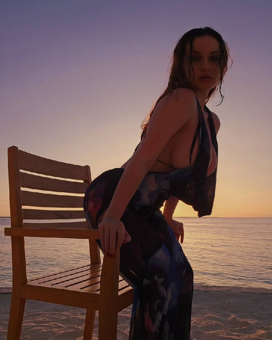 Sexy girl Miranda Faith nude in Taif