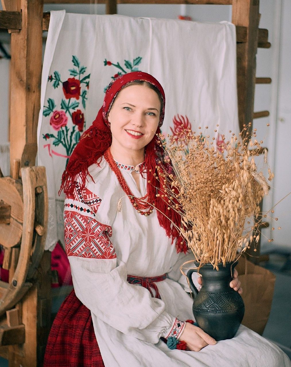 Women in Slavic costumes in Taif