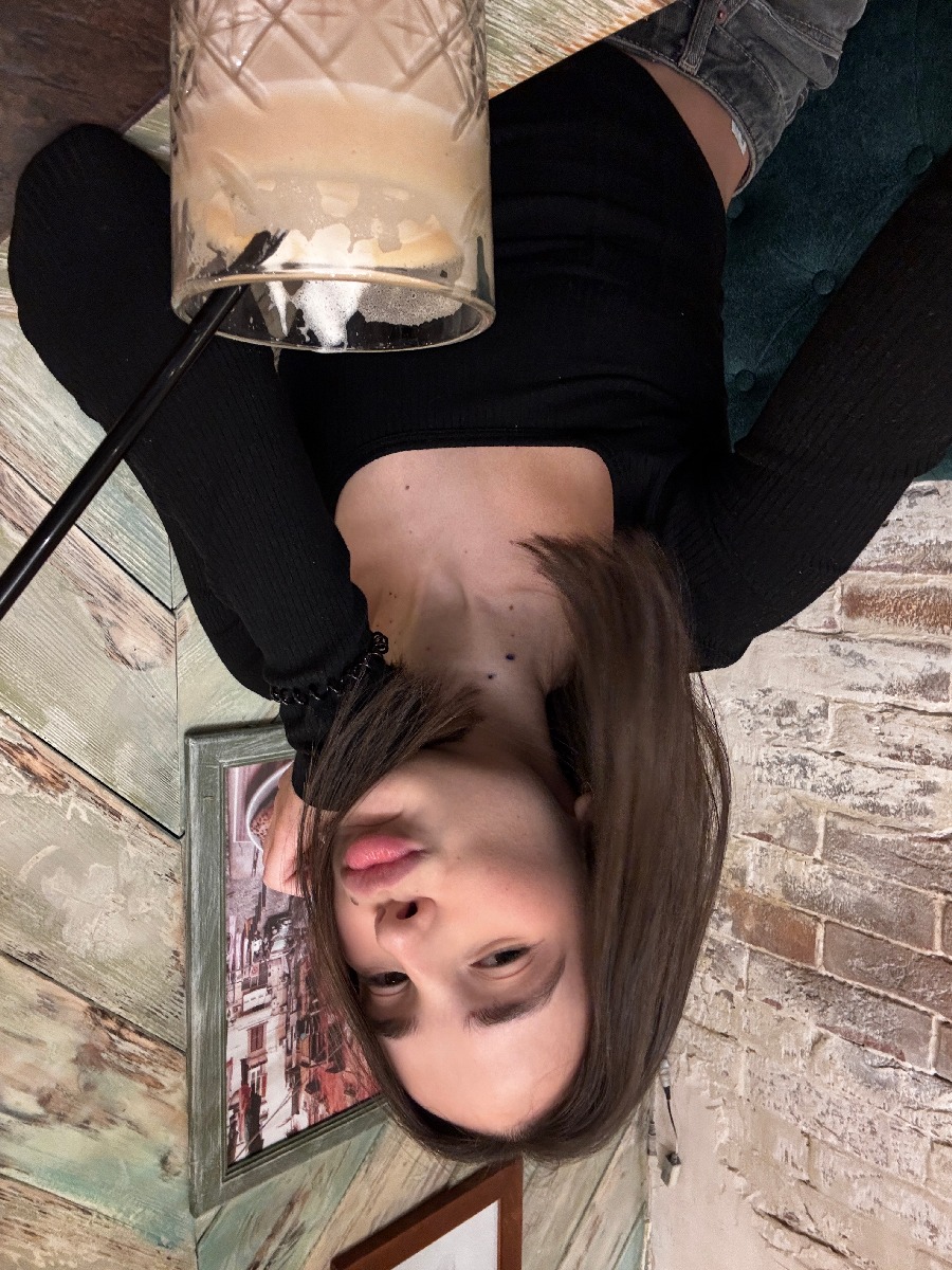 Fresh photos, fresh mood — Tina online in Taif